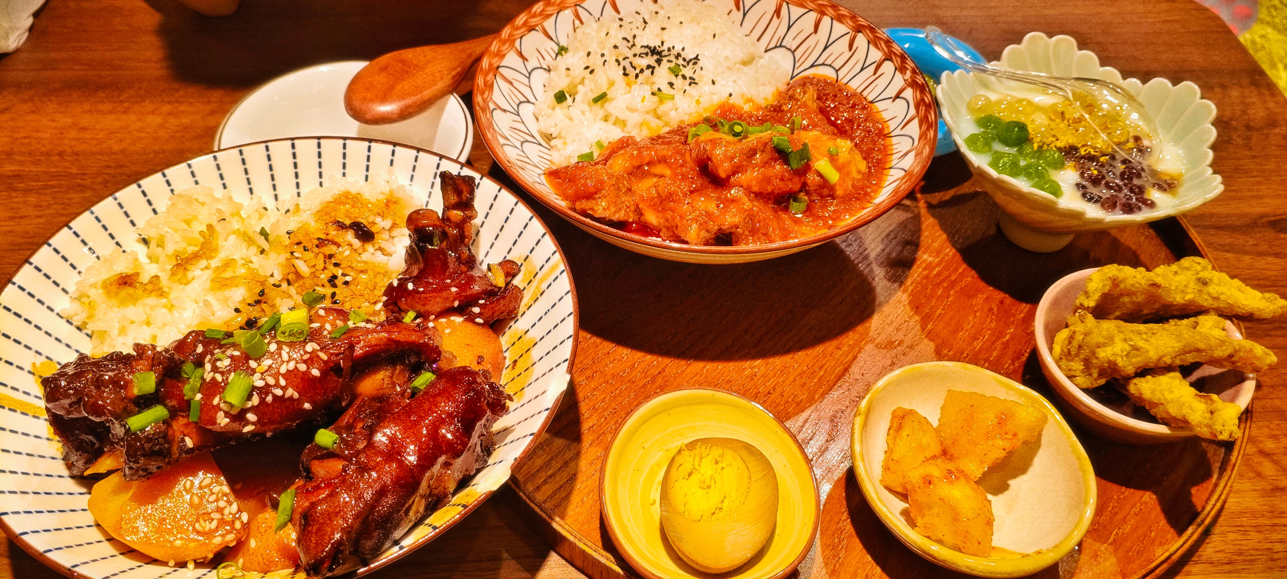 番茄牛肉饭和苹果奶